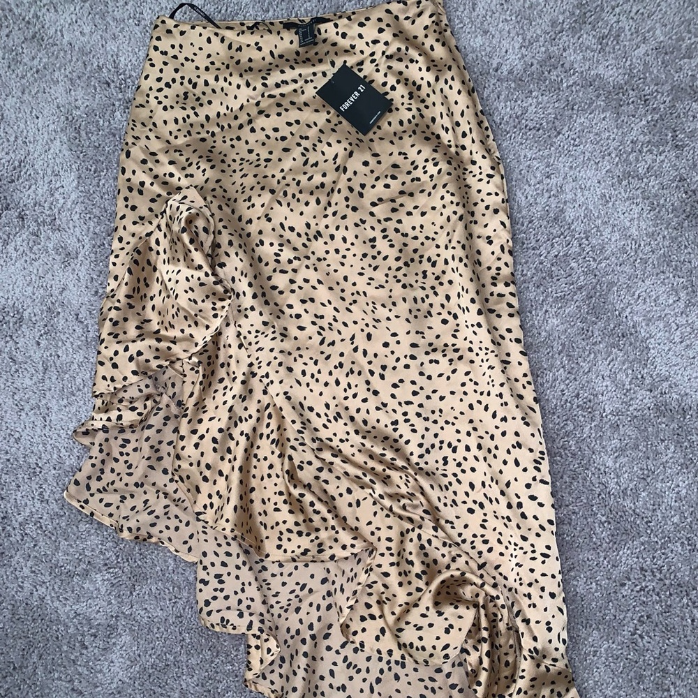 cheetah print ruffled side slit satin skirt